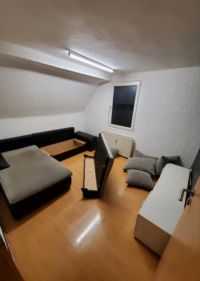 Thumbnail-kleine 3 Zimmerwohnung in Obertürkheim