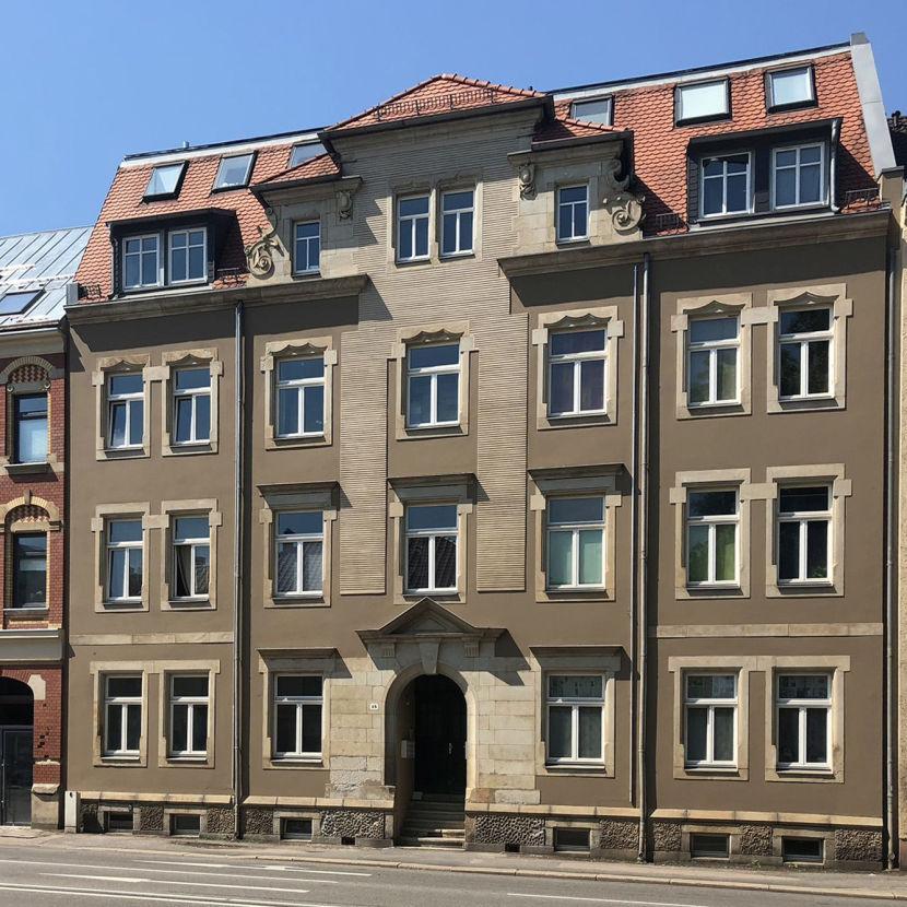 Thumbnail-Richtig schicke 2-Zimmer-Dachgeschosswohnung mit sonnigem Balkon und Einbauküche!