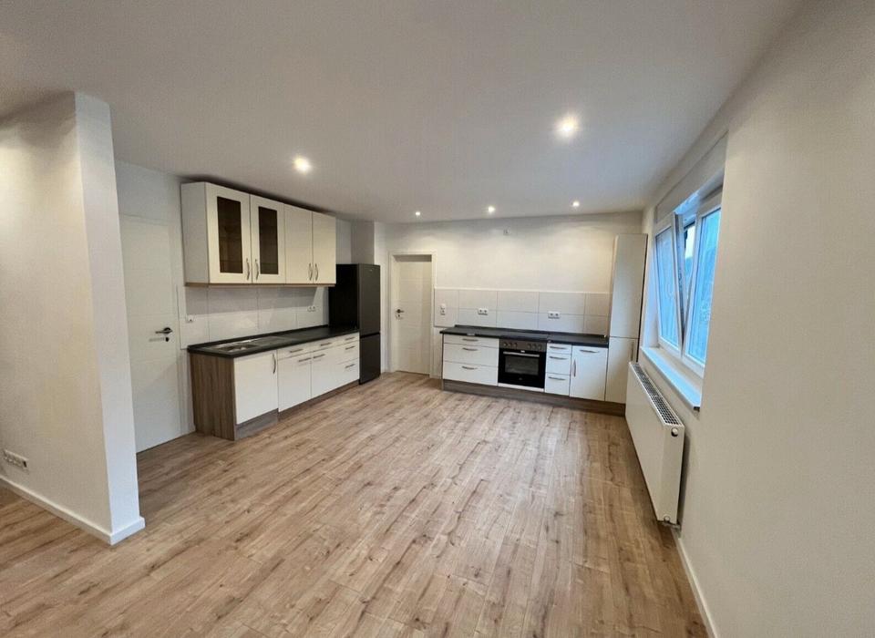 Thumbnail-2 Zimmer Dachgeschoss Wohnung, 75 m² ab 15. Mai in Lahnstein