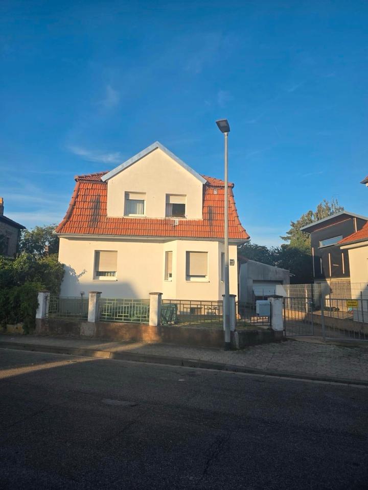 Thumbnail-Einfamilienhaus mit Riesen Garten TOP-LAGE „PLANIG“