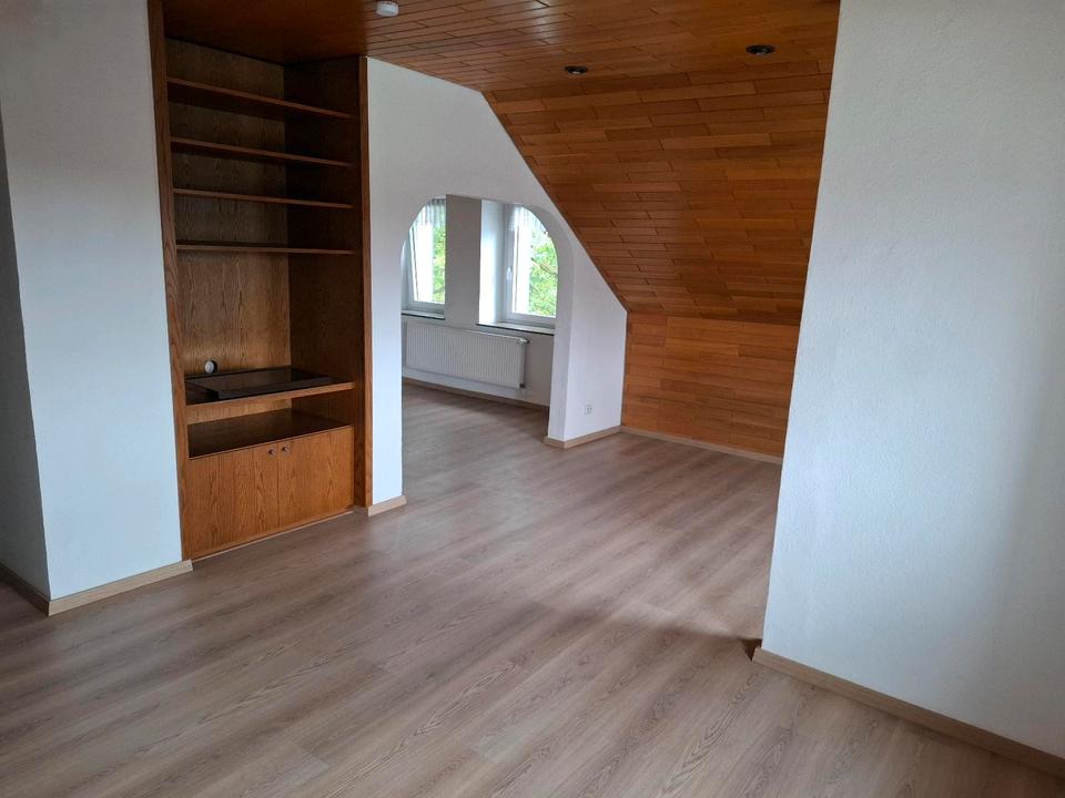 Thumbnail-Großzügige 3-Zimmer Wohnung