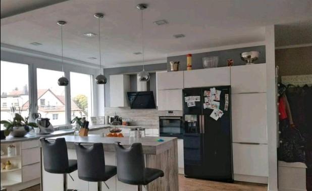 Thumbnail-Gepflegte helle Loft 4 Zimmer Wohnung mit Garage Balkon Aufzug