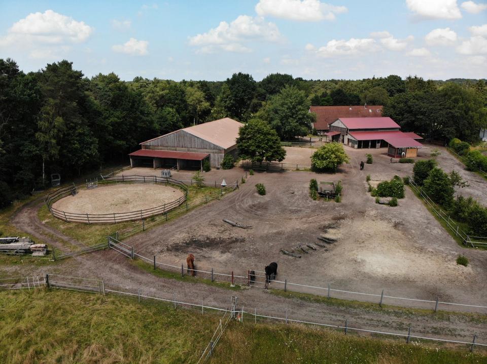 Thumbnail-Landwirtschaftlicher Betrieb mit Pferdehaltung Wohnhaus