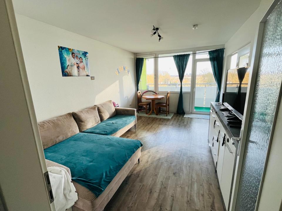 Thumbnail-Attraktive 2-Zimmer Etagen-Wohnung mit großen Balkon