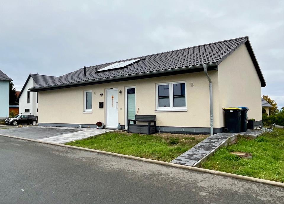 Thumbnail-Gemütliches Einfamilien-Haus im Bungalowstil