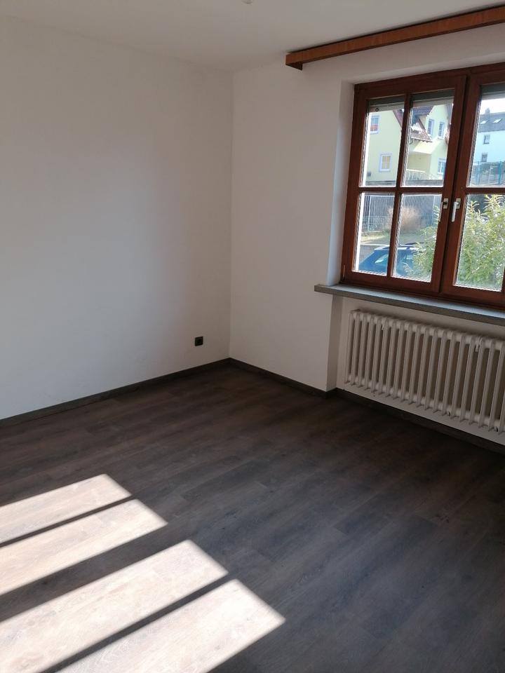 Thumbnail-2,5 Zimmer Erdgeschosswohnung in Hochstadt am Main zu vermieten