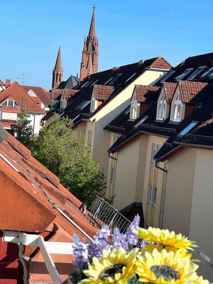 Thumbnail-Gemütliche 2 Zimmer Wohnung, Loggia, TG-STP, EBK,