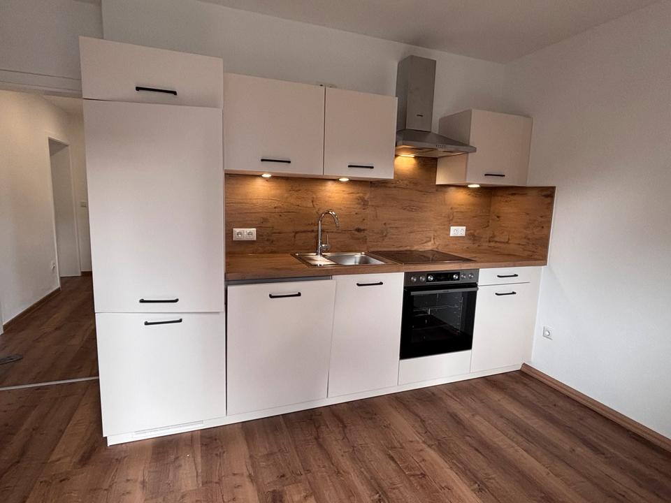 Thumbnail-3-Zimmerwohung am Rehbühl in 92637 Weiden mit neuer Einbauküche!