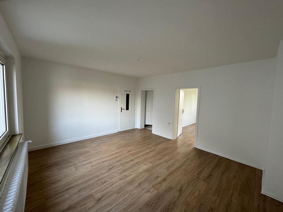 Thumbnail-Nachmieterin 2 Zimmerwohnung Dortmund Klinikviertel