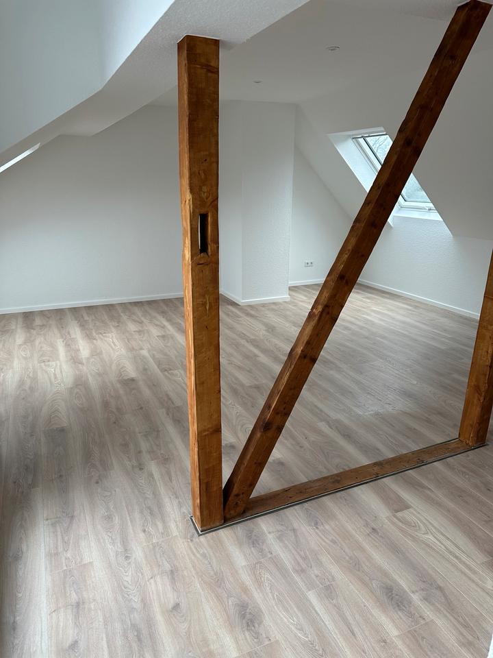 Thumbnail-Moderne Dachgeschosswohnung mit Loggia