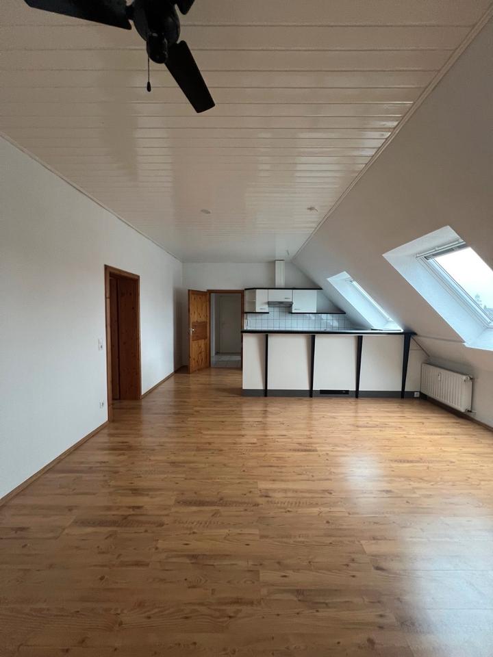 Thumbnail-WG aufgepasst, 3,5 Zimmer, DG mit EBK in Witten zu vermieten!