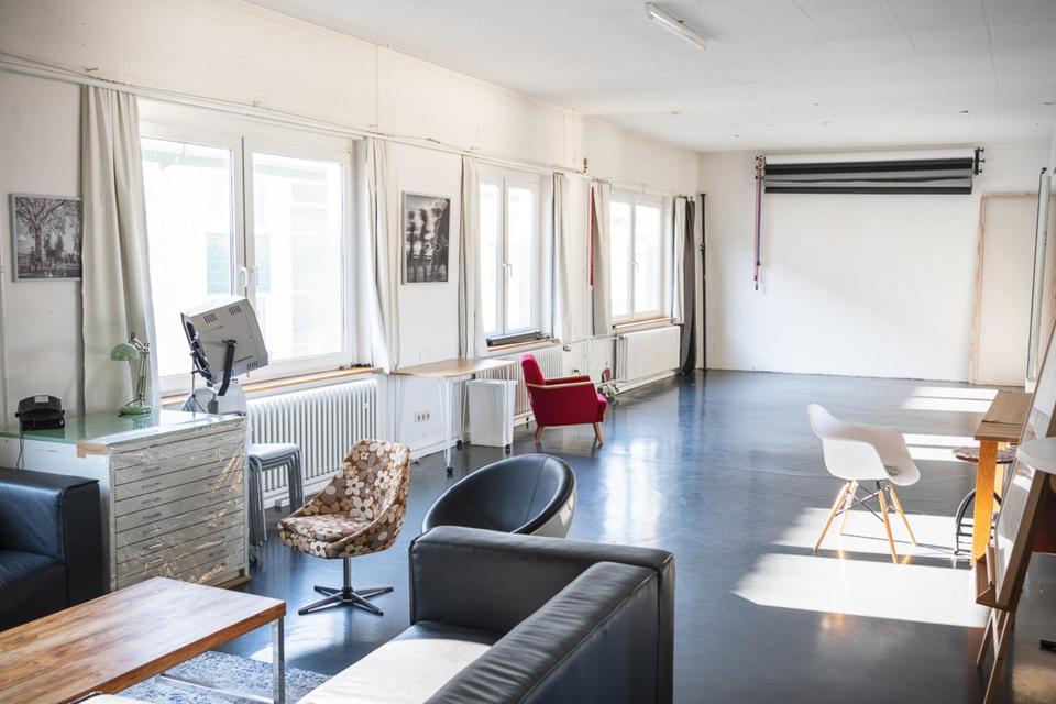 Thumbnail-Großes Fotostudio in Köln Ehrenfeld