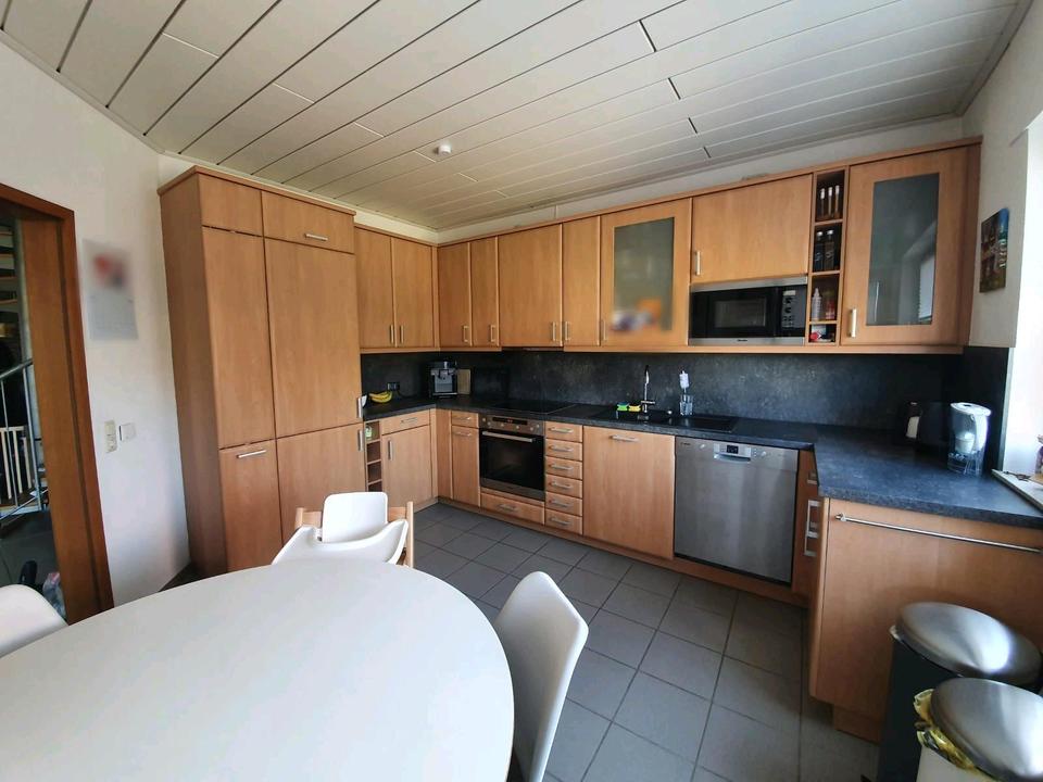 Thumbnail-Großzügige Maisonette-Wohnung mit Garten & Balkon zu vermieten