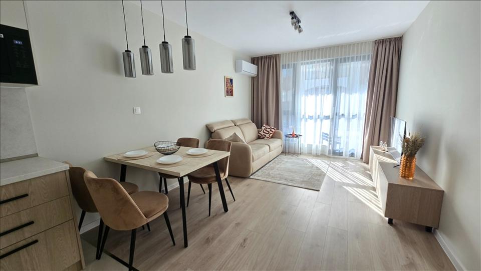 Thumbnail-Zwei-Zimmer-Wohnung mit Parkplatz zu vermiete - Bulgarien, Burgas