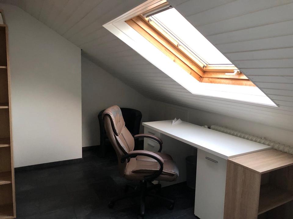 Thumbnail-Ein Zimmer einer 2er-WG zur Untermiete + PKW - Stellplatz