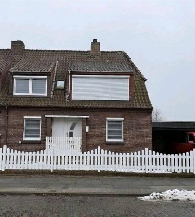 Thumbnail-Doppelhaushälfte mit großen Grundstück und hochwertiger Sanierung