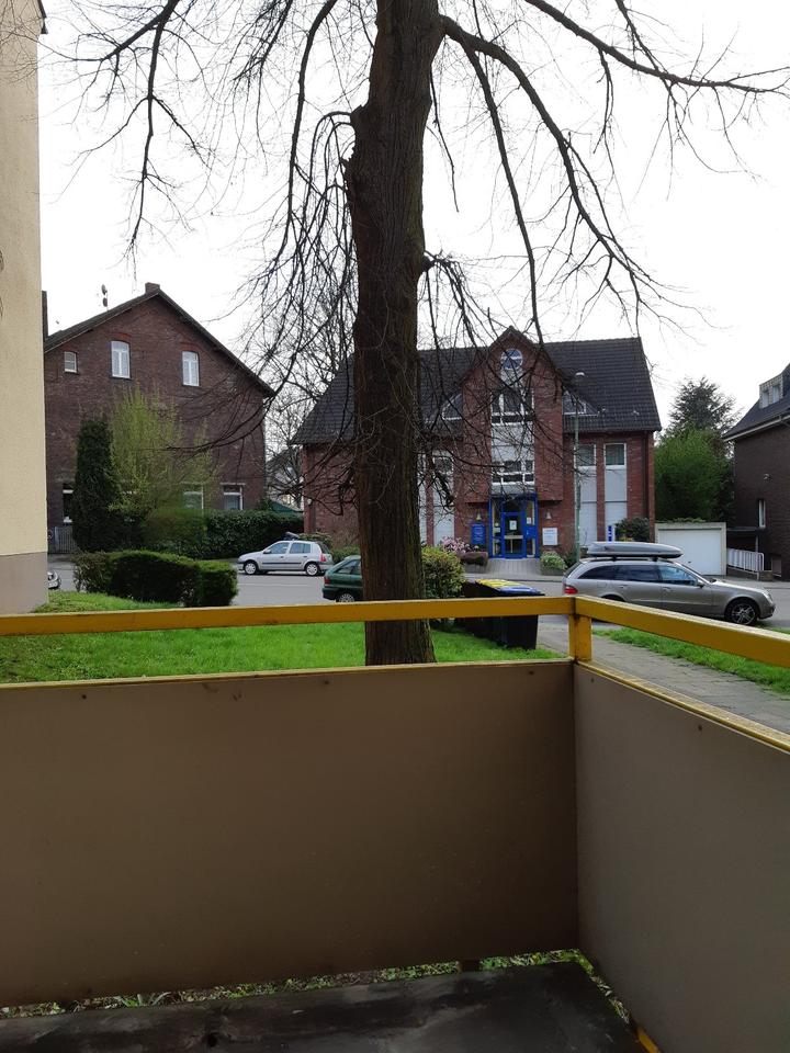 Thumbnail-Modernisierte Wohnung mit 2,5 Zimmern und Balkon (Unterstr. 74)