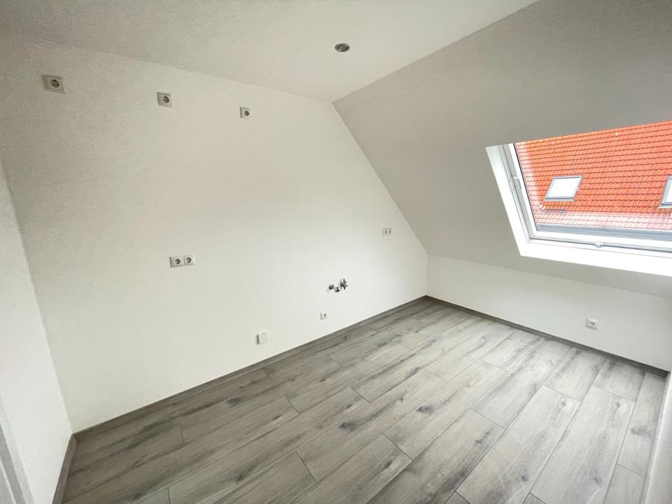 Thumbnail-Renovierte moderne 2 Zimmer Wohnung
