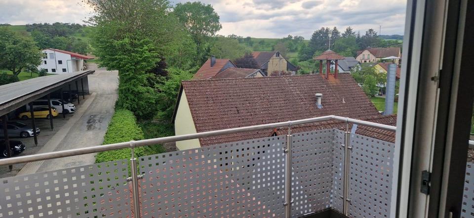 Thumbnail-Schöne helle 3 ZKB DG Wohnung Nähe Lauterecken