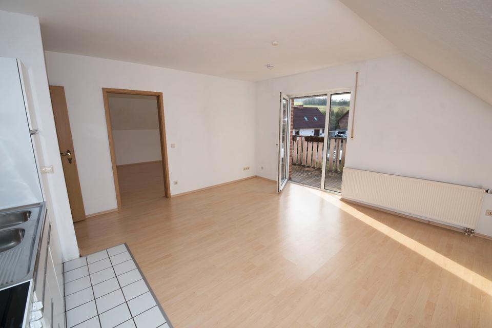 Thumbnail-Sehr schöne helle DG Wohnung in ruhiger Lage von Lügde-Elbrinxen