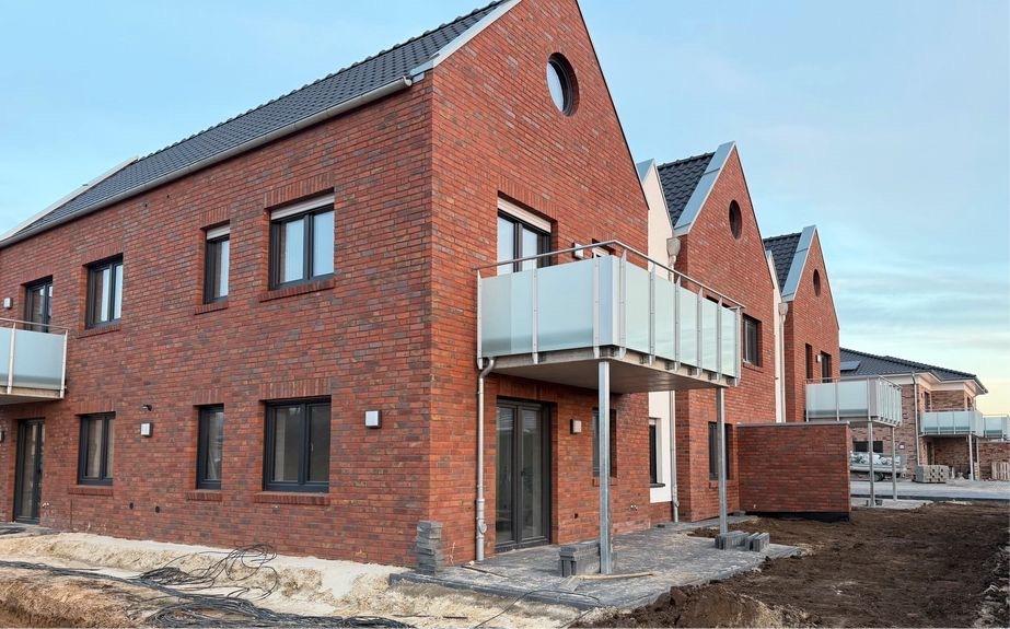 Thumbnail-ERSTBEZUG - schöne 2-Zimmer-EG-Wohnung inkl. EBK, Garten