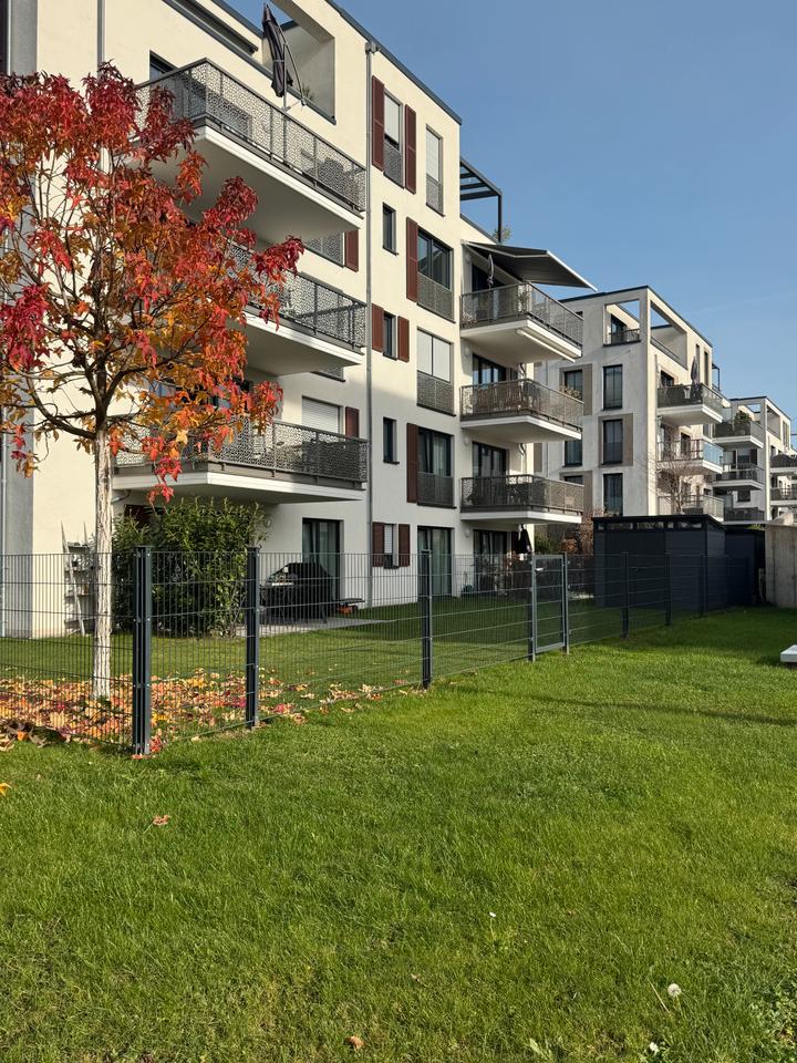 Thumbnail-Helle 3-Zi.-Gartenwohnung mit hochwertiger Einbauküche