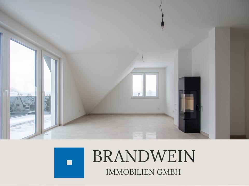 Thumbnail-Modernes Wohnen im Dachgeschoss – Neubau mit Kamin und großem Balkon