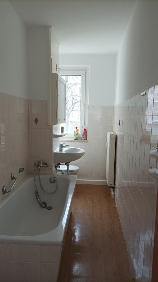 Thumbnail-2 Raumwohnung mit ***Wanne***