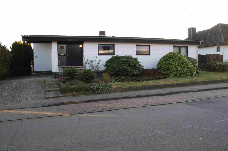 Thumbnail-Einfamilienhaus mit viel Platz, großem Grundstück und bester Lage