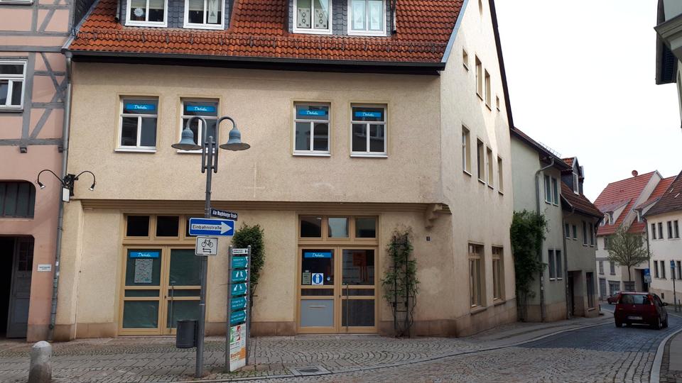 Thumbnail-kleine Dachgeschosswohnung mit EBK und 40 qm - 1-Raum