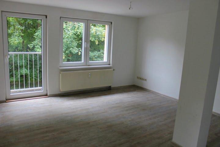 Thumbnail-Ruhige, renovierte 2-Raum-Wohnung mit separatem Zugang
