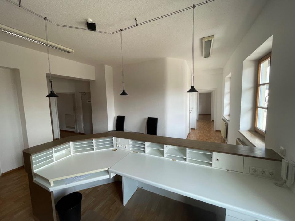 Thumbnail-Gewerbefläche BüroPraxis Zentral in Bad Birnbach mit guter Infrastruktur
