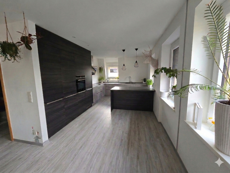 Thumbnail-Exklusive Etagenwohnung (210 m²) mit DG-Studio zu vermieten