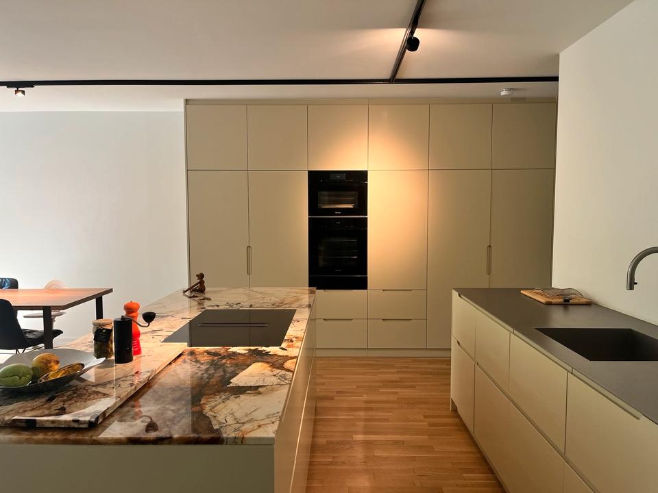 Thumbnail-PRIVAT: 4 Zimmer - 16qm Südbalkon - ruhig - perfekt für Familien