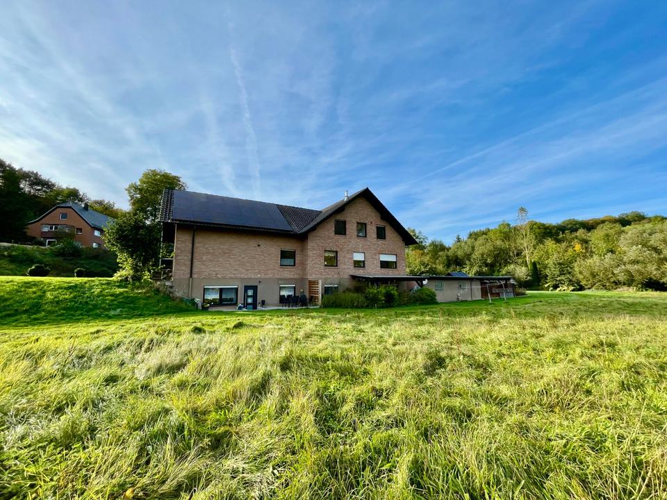 Thumbnail-Helle und schöne 2 Zimmerwohnung 98 qm mit Balkon und neuem Bad