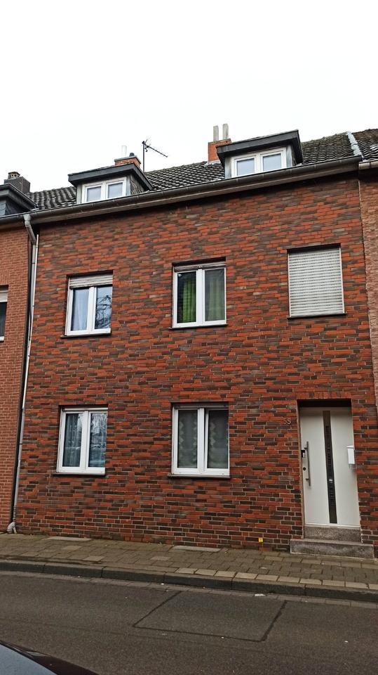 Thumbnail-Großzügiges, kernsaniertes Einfamilienhaus mit 8 Zi & Garten