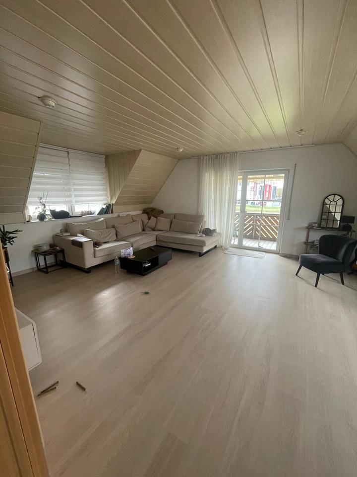 Thumbnail-GROSSE 4+1 Zimmer Wohnung (96m2) mit Balkon in Elsenfeld