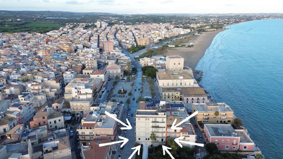 Thumbnail-Zentrale Ferienwohnung in Sizilien (Pozzallo) – Meerblick, 2 Balk