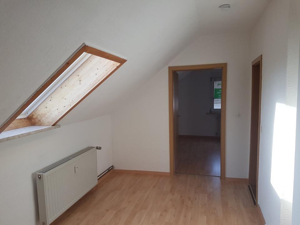 Thumbnail-1-Raum Wohnung in Heudeber Dachgeschoss