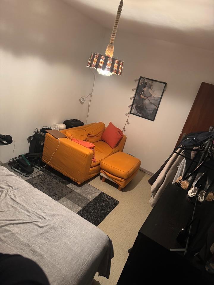 Thumbnail-Gemütliches Zimmer mit hohem Blick