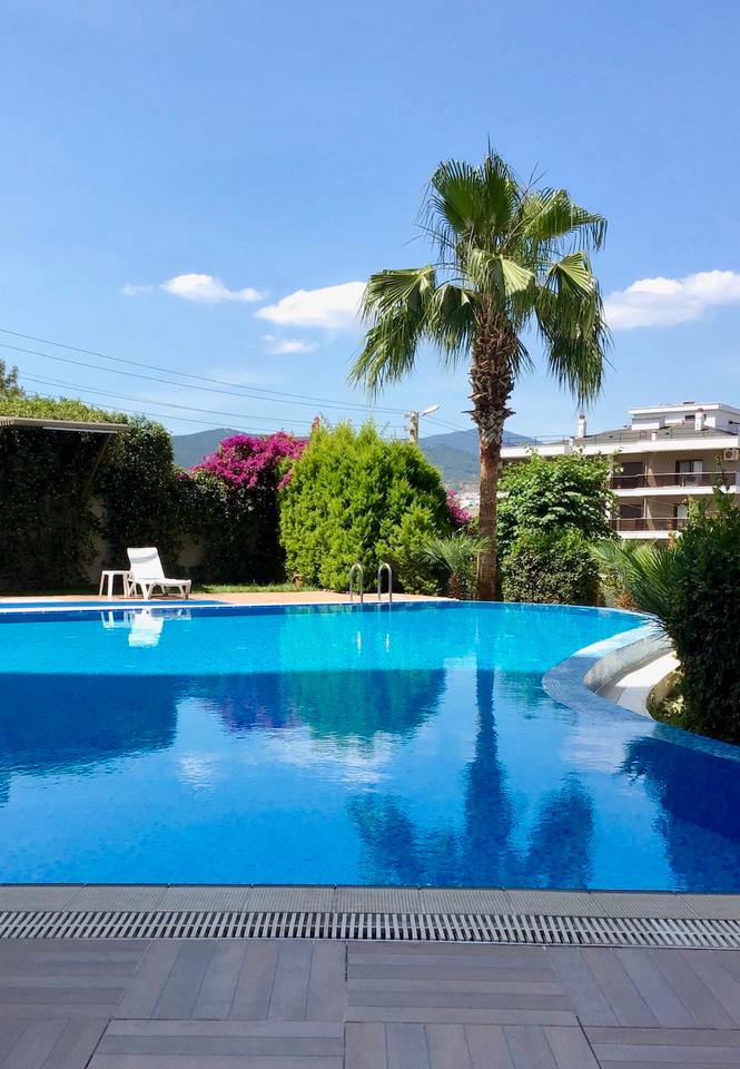 Thumbnail-TÜRKEİ ! 4-Zimmer-Wohnung mit Pool in Izmir zu verkaufen