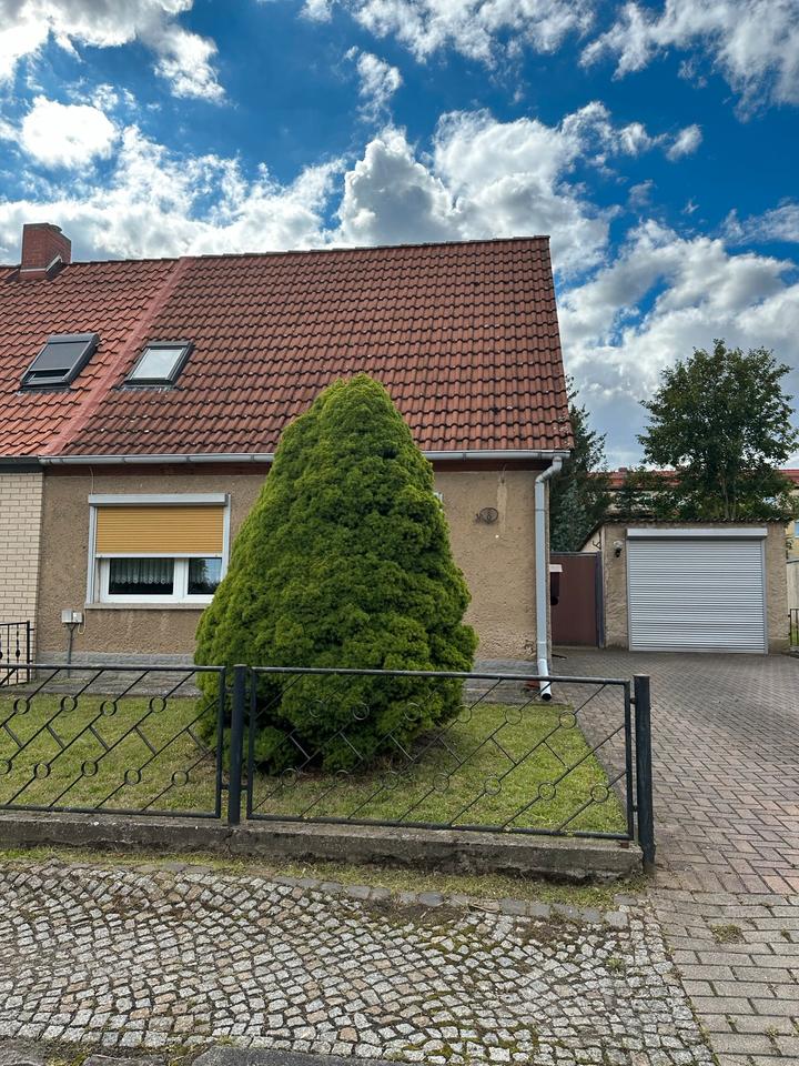 Thumbnail-Doppelhaushälfte in Oschersleben zu verkaufen!!!