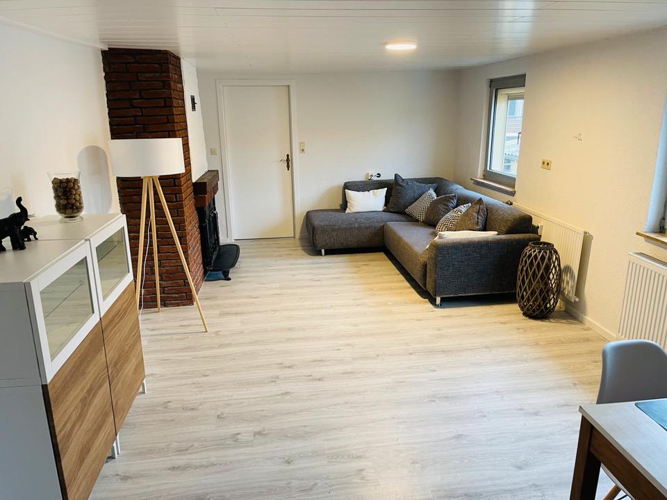 Thumbnail-Großzügiges 141qm Haus, 2 Badzimmer und 7 weitere Zimmer