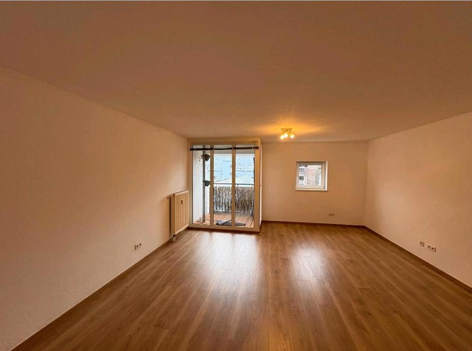 Thumbnail-Einzimmerwohnung in Toplage in Saarbrücken