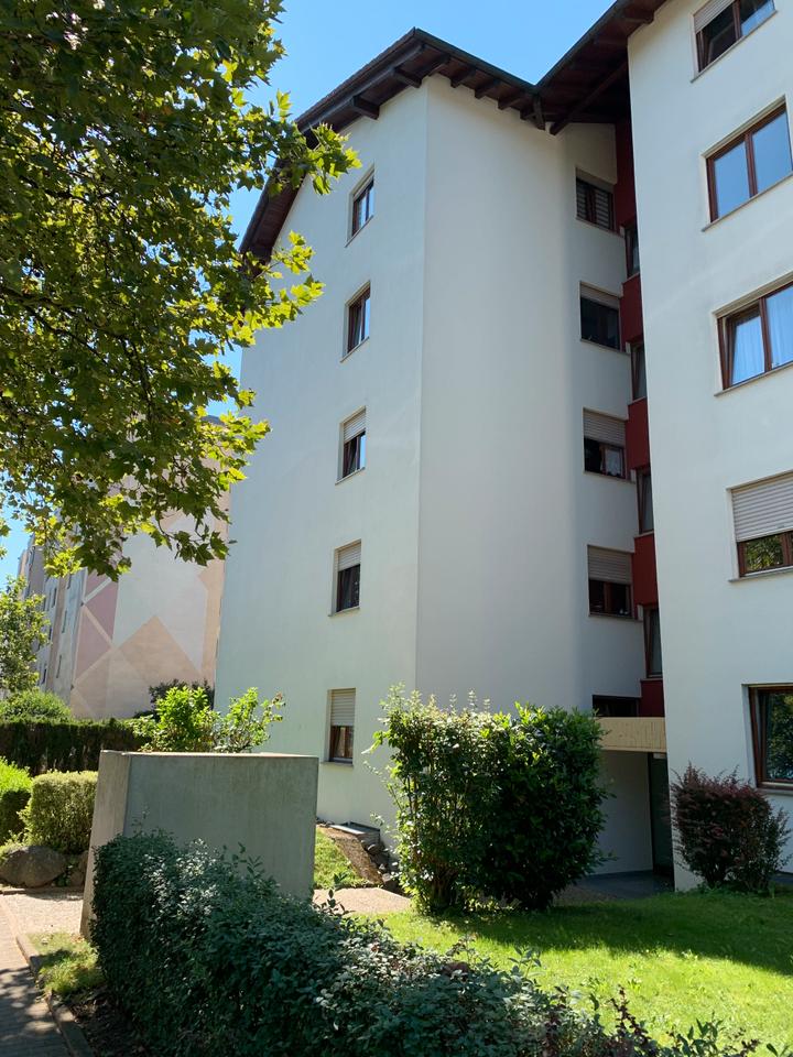 Thumbnail-Praktische 2,5 Zimmer-Wohnung mit Balkon