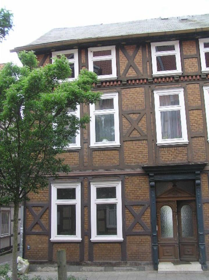 Thumbnail-ebenerdige Mietwohnung Altbau saniert, Singlewhg, seniorengerecht