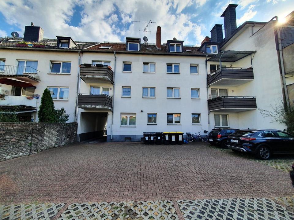 Thumbnail-Attraktive vollst. renovierte 3,5 Zimmer Wohnung mit Stellplatz