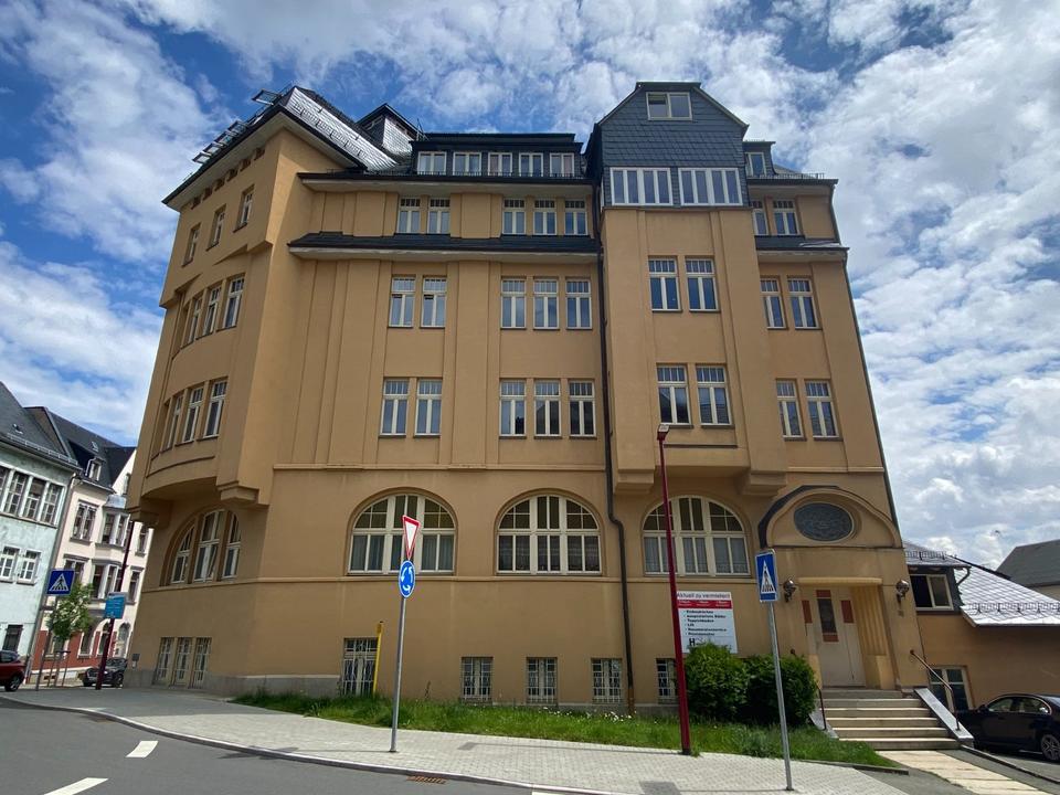 Thumbnail-Neu sanierte 4-Raum-Wohnung im 2. OG mit Aufzug