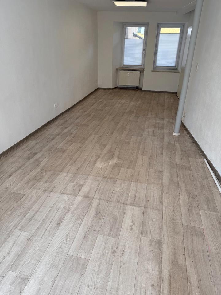 Thumbnail-32qm Büro - Ladeneinheit in Wohn-Geschäftshaus Stadtkern Bogen