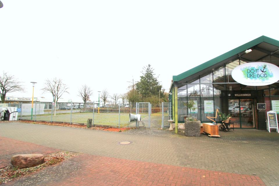 Thumbnail-300 m² Gewerbegrundstück in Bestlage von Eutin